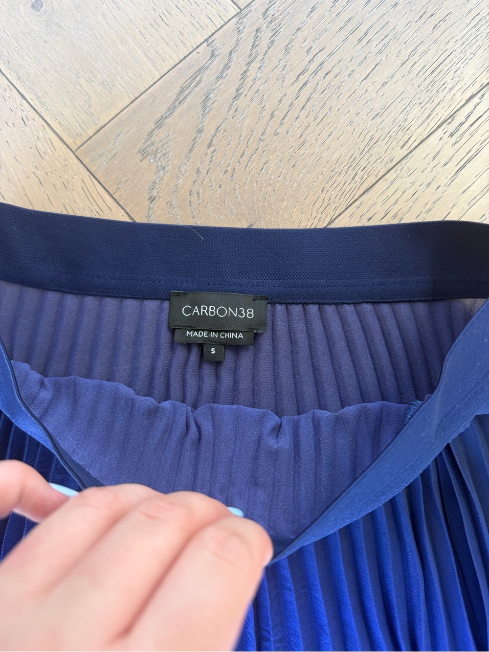 Carbon38 Navy Ombre Pleated Mesh Skirt - Picture 7 of 10